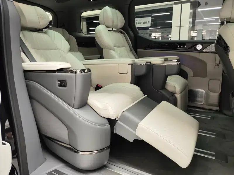 ZEEKR 009 2022 Model, 4WD, 6-Seater, Pure Electric, Factory Custom Edition — миниатюра 9