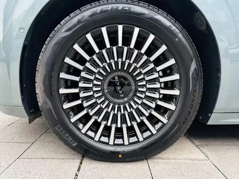 ZEEKR 009 2024 Model, 7-Seat Aisle Version, 4WD, 108kWh — миниатюра 14