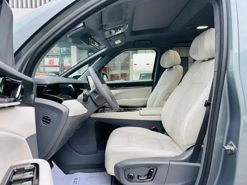 ZEEKR 009 2024 Model, 7-Seat Aisle Version, 4WD, 108kWh — миниатюра 18
