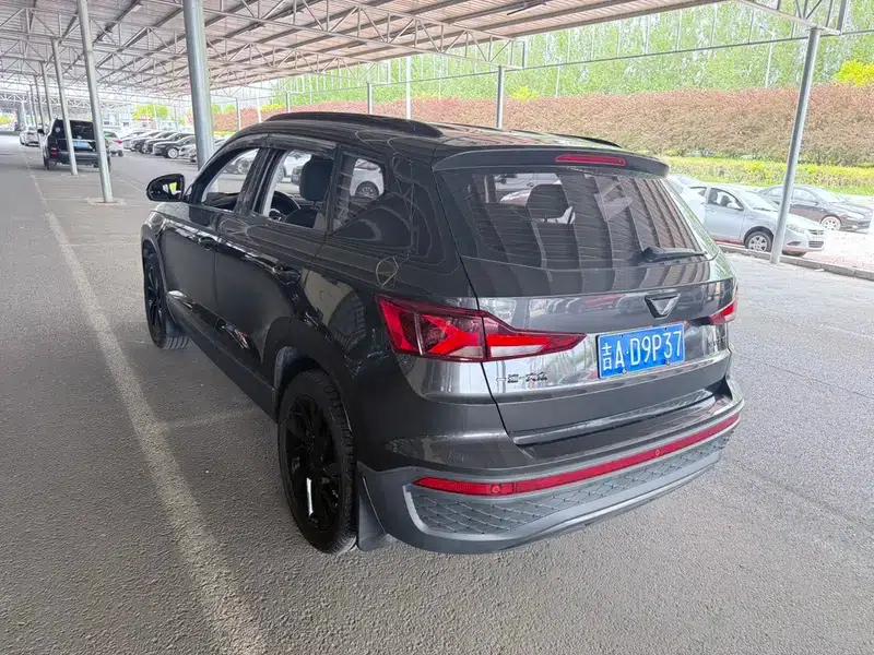 Jetta VS5 2023 280TSI Automatic High-Gloss Enjoy Edition — миниатюра 4