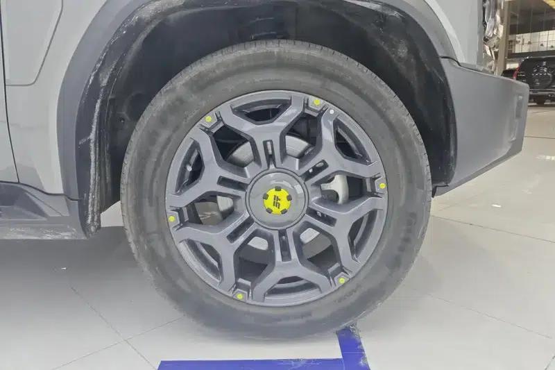Jetour Traveler C-DM 2024 1.5TD DHT 208km 2WD Mountain Edition — миниатюра 4