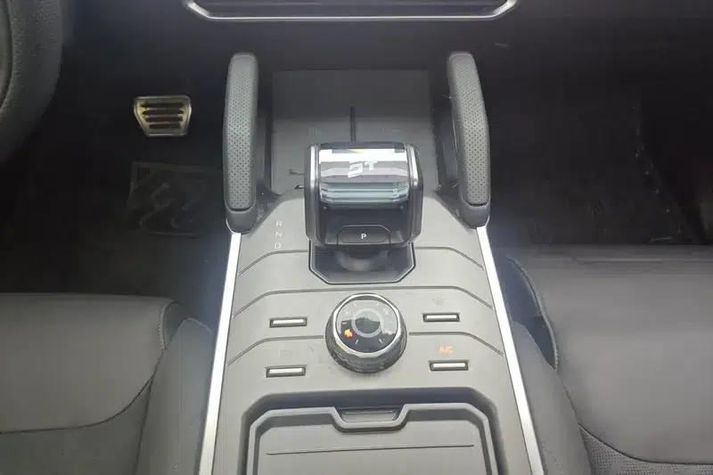 Jetour Traveler C-DM 2024 1.5TD DHT 208km 2WD Mountain Edition — миниатюра 9