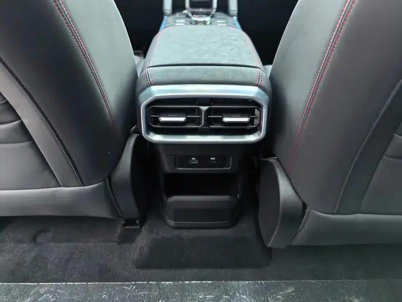 Jetour Traveler C-DM 2024 1.5TD DHT 129km 2WD Forest Edition — миниатюра 10