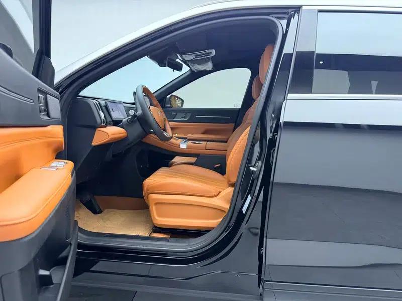 Jetour Mountain & Sea L7 PLUS 2026 Model 220km Electric 7-Seater Luxury Edition — миниатюра 17