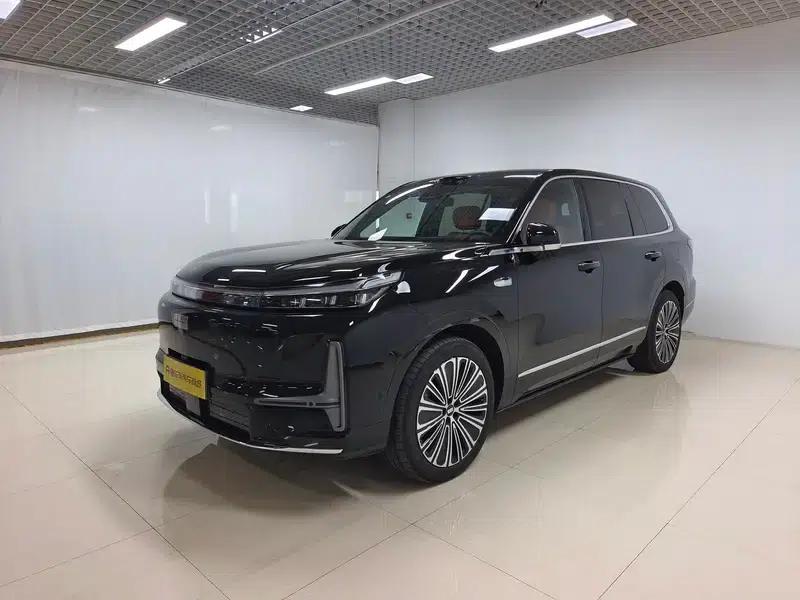 Galaxy M9 2025 210km/h AWD Navigator Edition — миниатюра 1