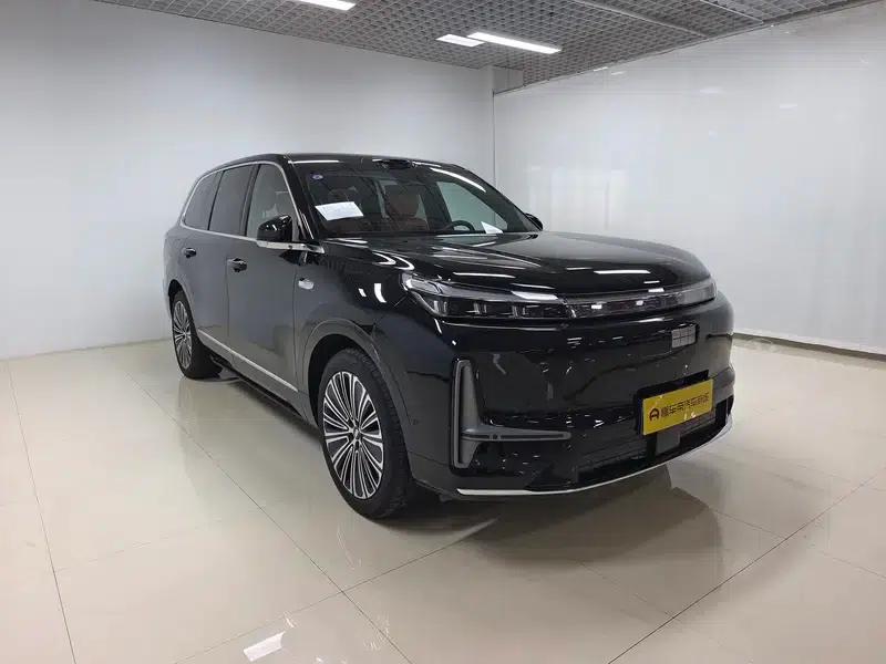 Galaxy M9 2025 210km/h AWD Navigator Edition — миниатюра 3