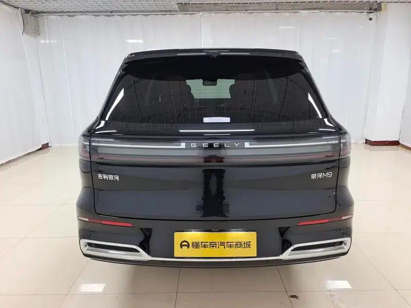 Galaxy M9 2025 210km/h AWD Navigator Edition — миниатюра 6