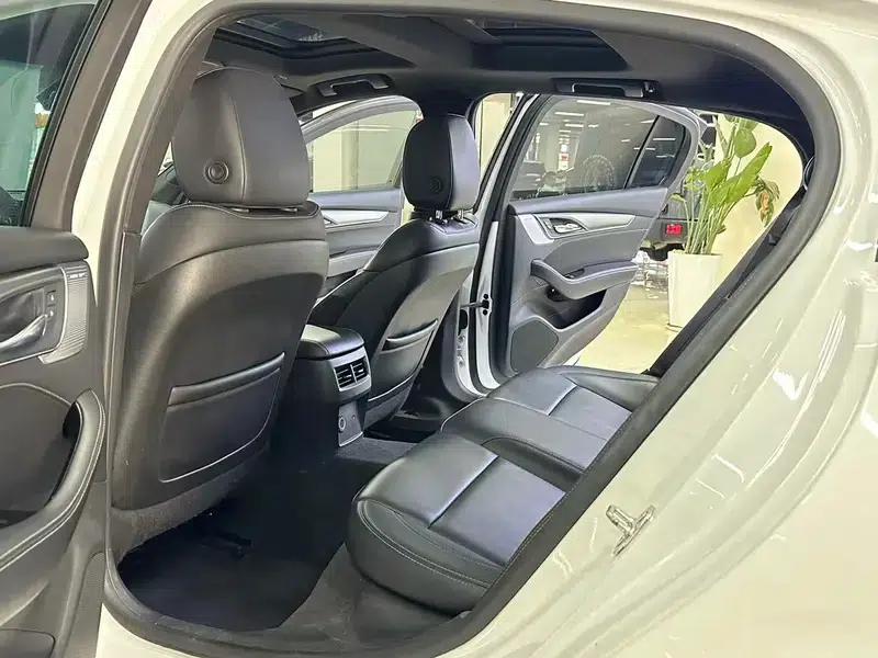 2021 Cadillac CT5 28T Luxury — миниатюра 13