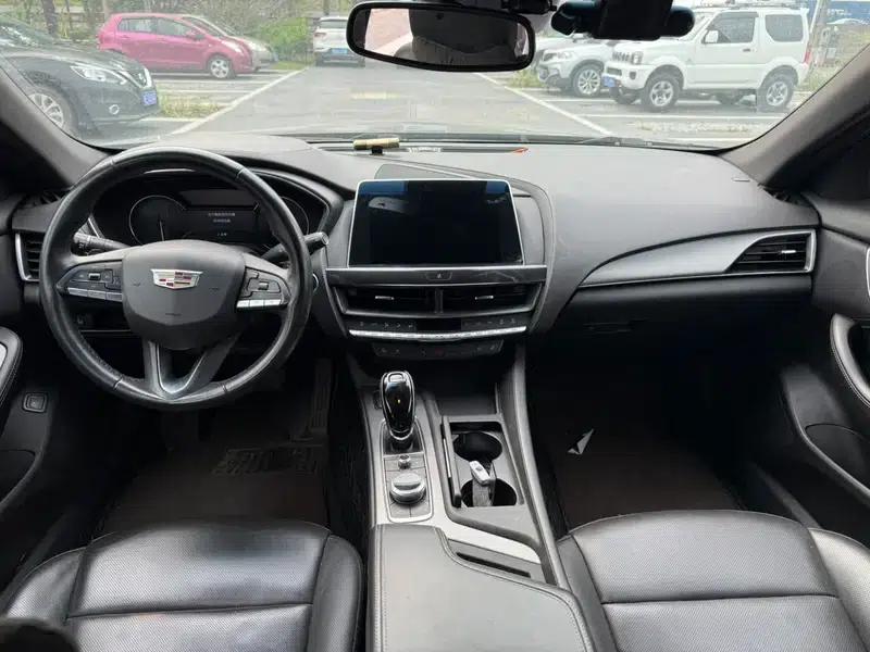 2022 Cadillac CT5 28T Luxury — миниатюра 11