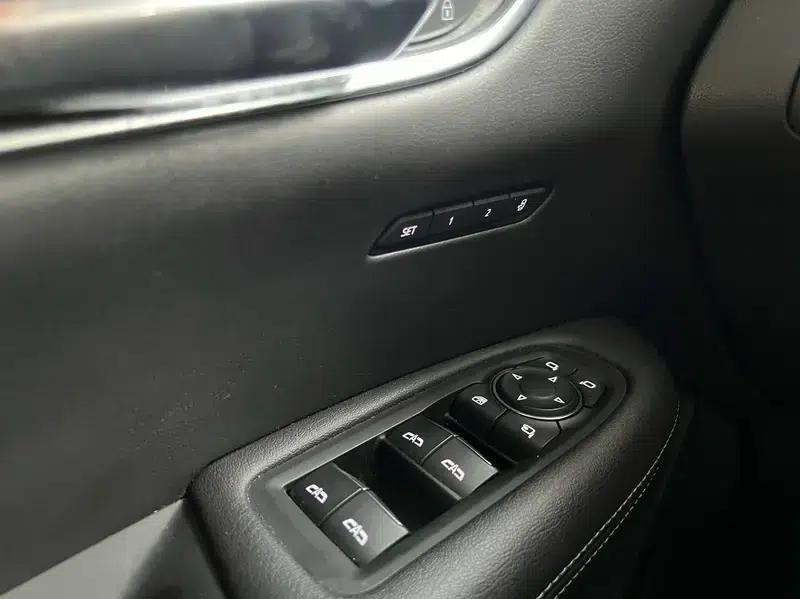 Cadillac XT5 2021 2.0T Mild Hybrid 2WD Luxury — миниатюра 19