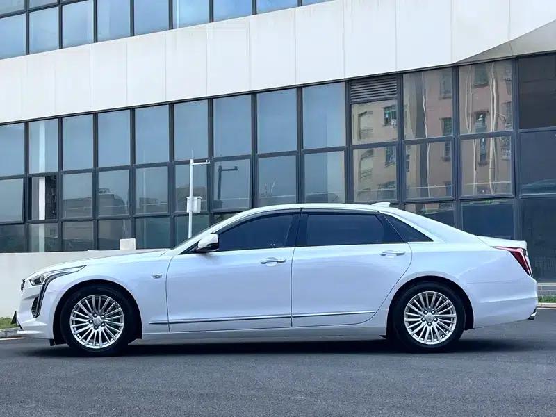 2019 Cadillac CT6 28T Luxury — миниатюра 4