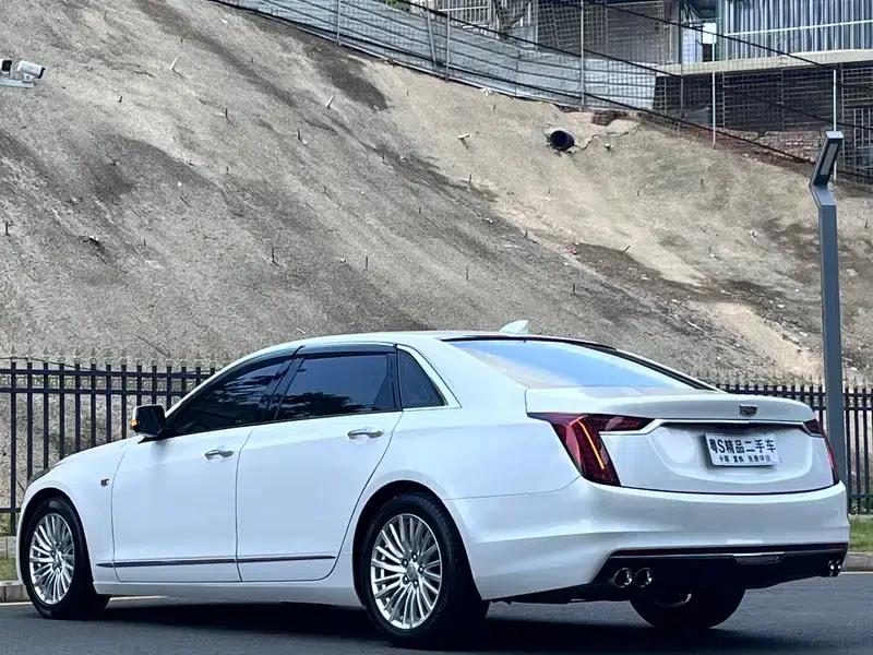 2019 Cadillac CT6 28T Luxury — миниатюра 5