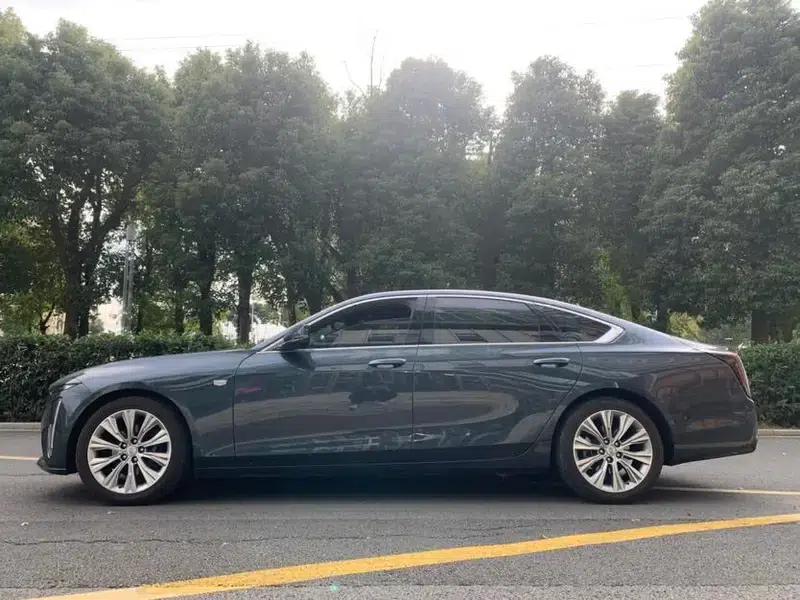 2023 Cadillac CT6 28T Platinum Edition — миниатюра 4