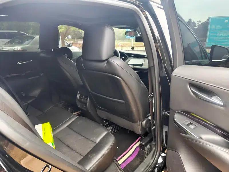 Cadillac XT4 2021 28T Two-Wheel Drive Technology Edition — миниатюра 5