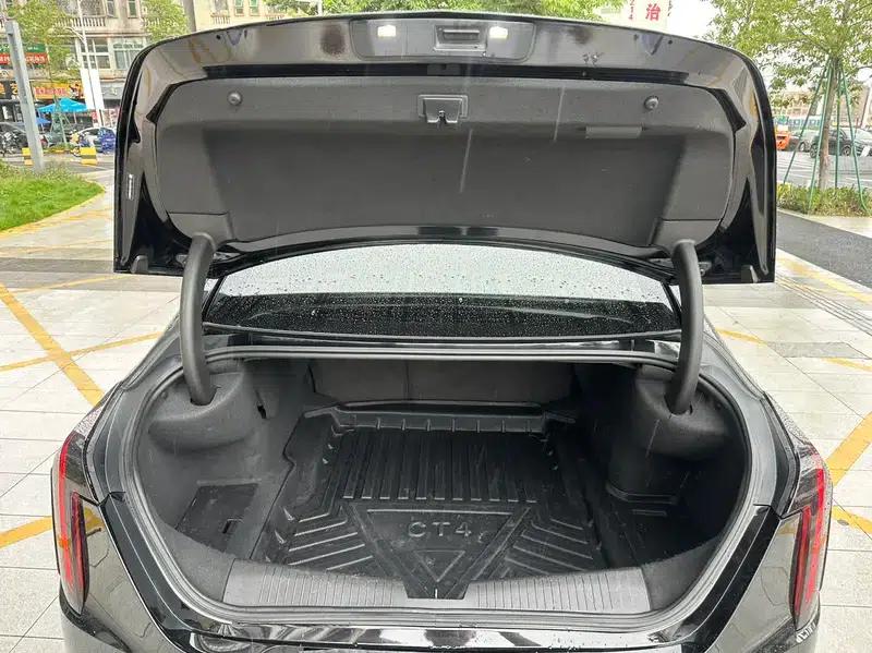 2023 Cadillac CT4 28T Luxury — миниатюра 18