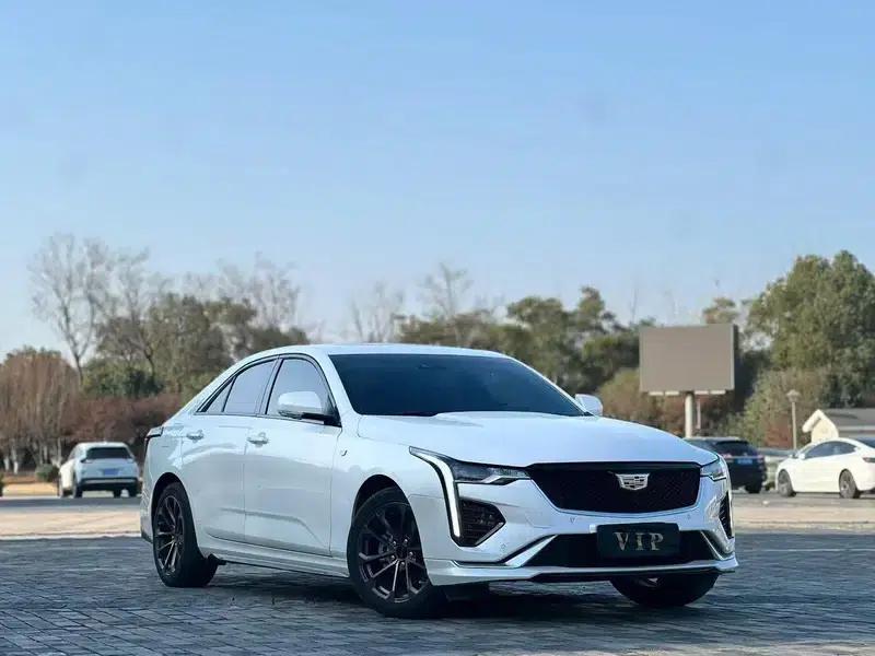 2023 Cadillac CT4 25T Luxury — миниатюра 3