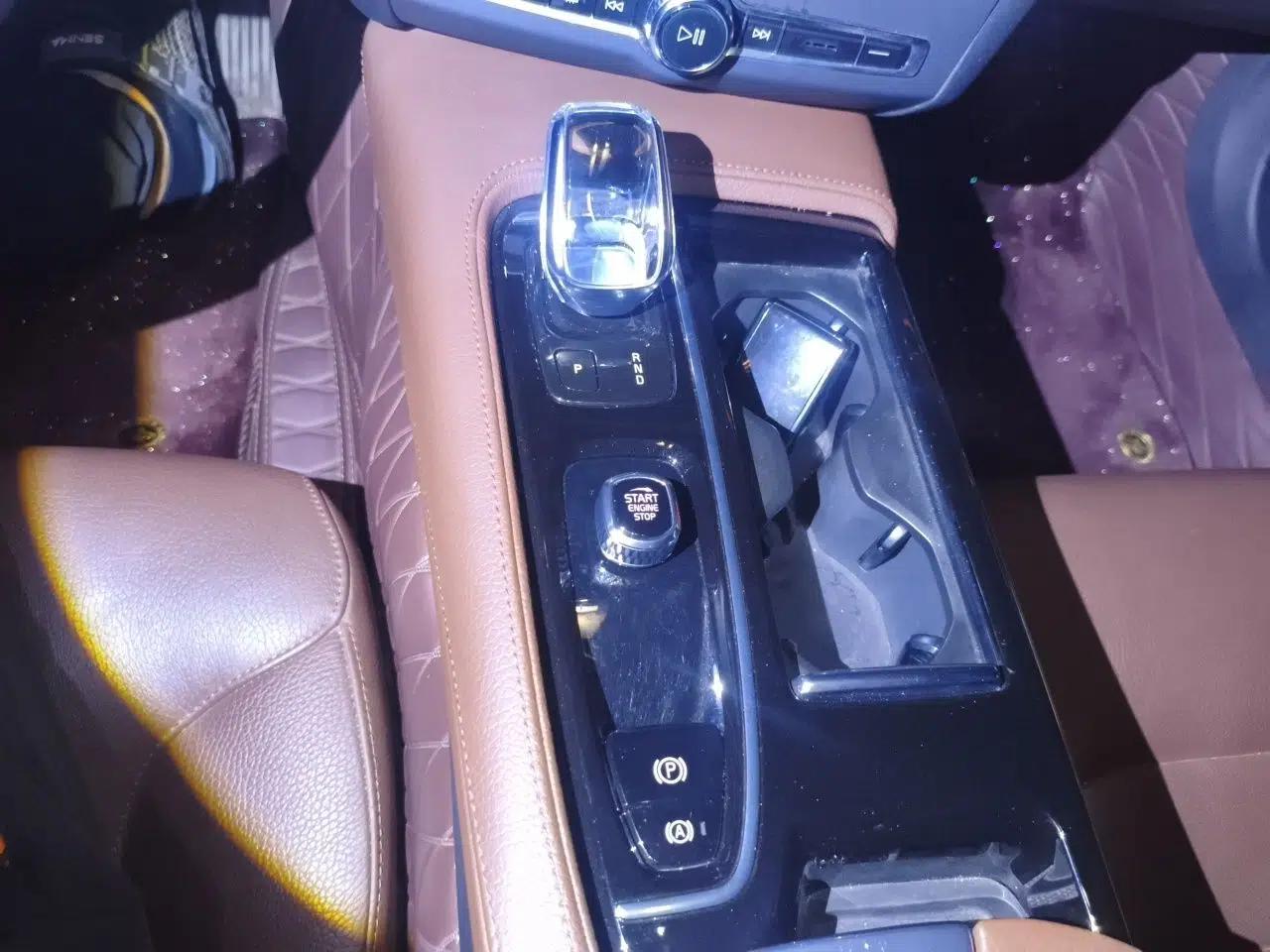 Volvo S90 New Energy 2022 T8 eDrive Hybrid Luxury Edition — миниатюра 14