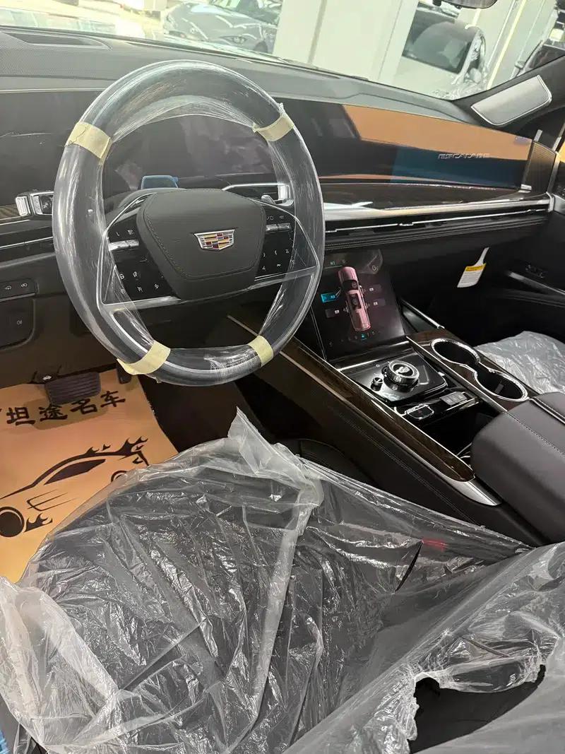 2024 Cadillac Escalade 6.2T Automatic 4WD 7-Seater (Parallel Import) — миниатюра 8