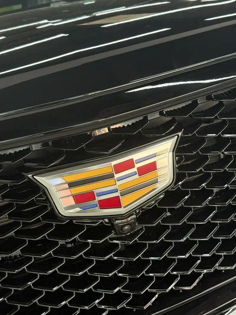 2024 Cadillac Escalade 6.2T Automatic 4WD 7-Seater (Parallel Import) — миниатюра 9