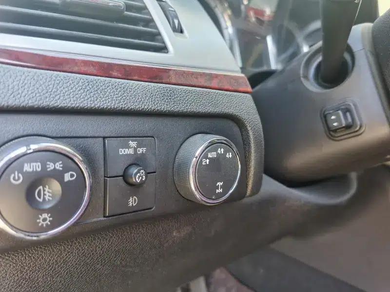 2010 Cadillac Escalade 6.0 Hybrid — миниатюра 26