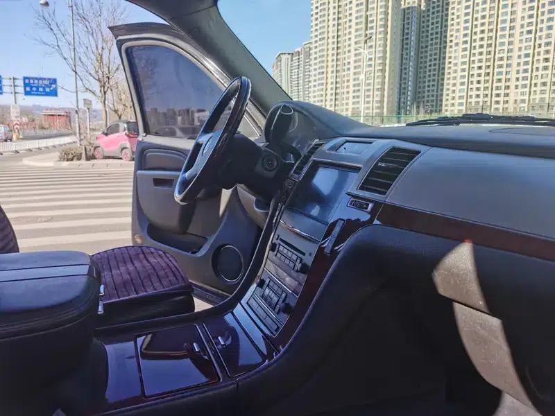 2010 Cadillac Escalade 6.0 Hybrid — миниатюра 28