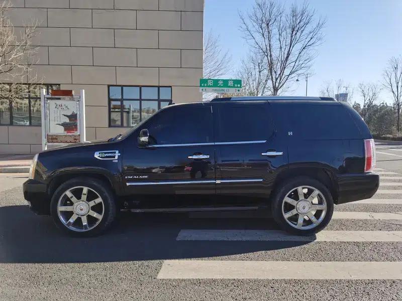 2010 Cadillac Escalade 6.0 Hybrid — миниатюра 4