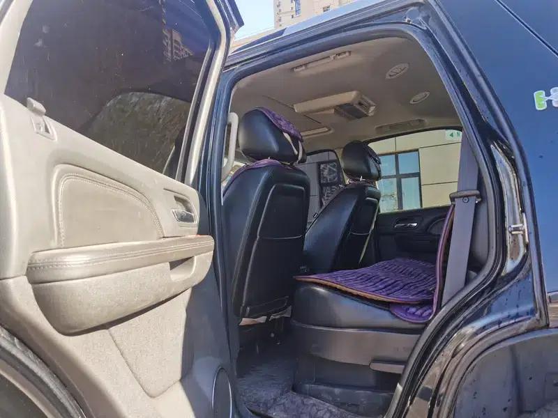 2010 Cadillac Escalade 6.0 Hybrid — миниатюра 31