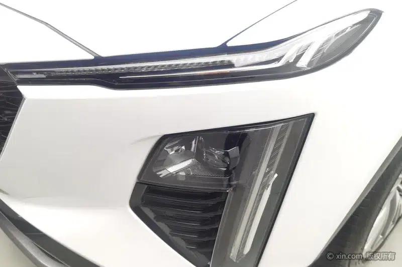 2023 Cadillac GT4 25T Luxury — миниатюра 7