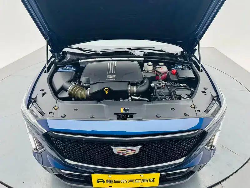 2023 Cadillac GT4 25T Premium — миниатюра 10