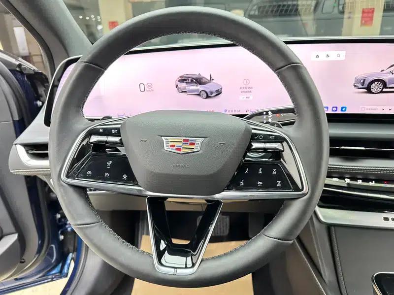 2023 Cadillac GT4 25T Luxury — миниатюра 11