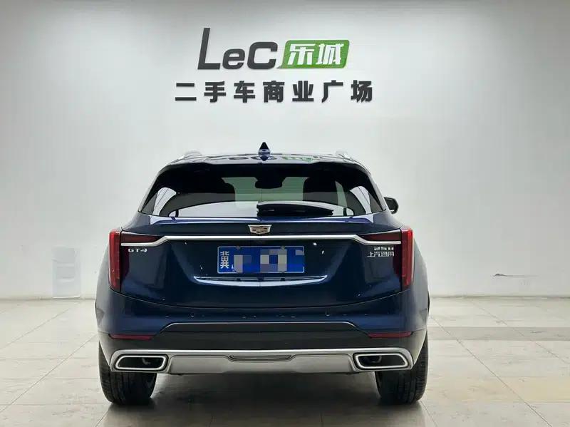 2023 Cadillac GT4 25T Luxury — миниатюра 6