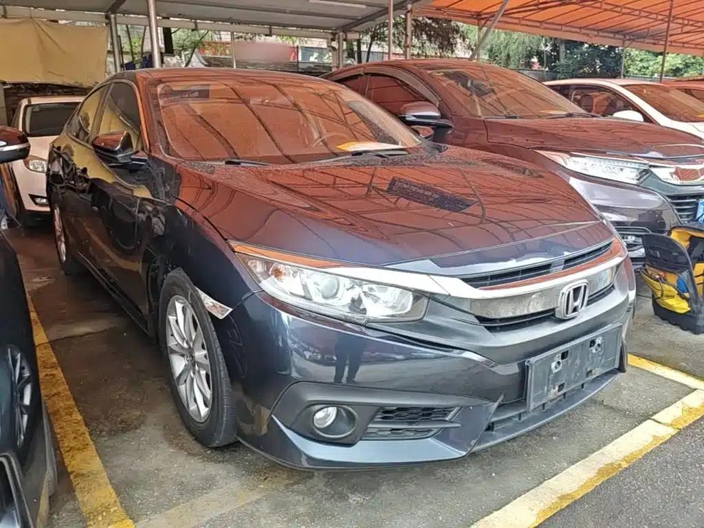 2016 Civic 180TURBO CVT Comfort Edition — миниатюра 4