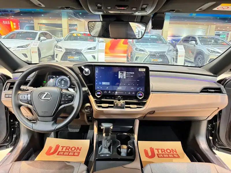 Lexus ES 2025 300h Premium Edition — миниатюра 17