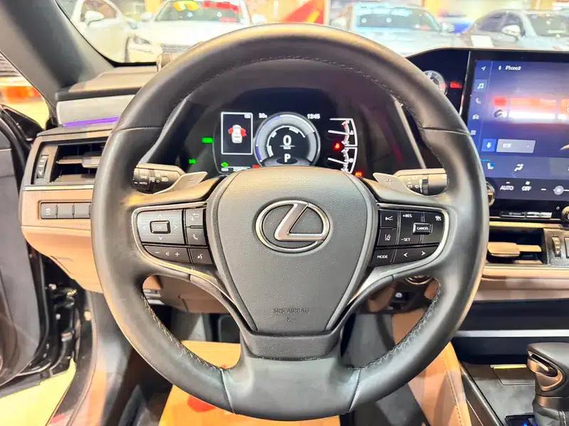 Lexus ES 2025 300h Premium Edition — миниатюра 19
