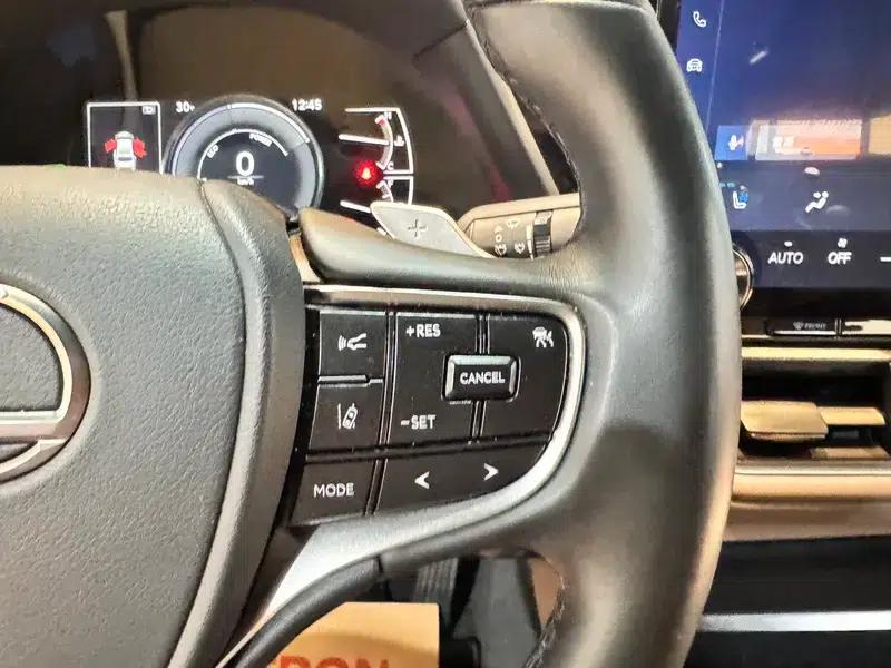 Lexus ES 2025 300h Premium Edition — миниатюра 9