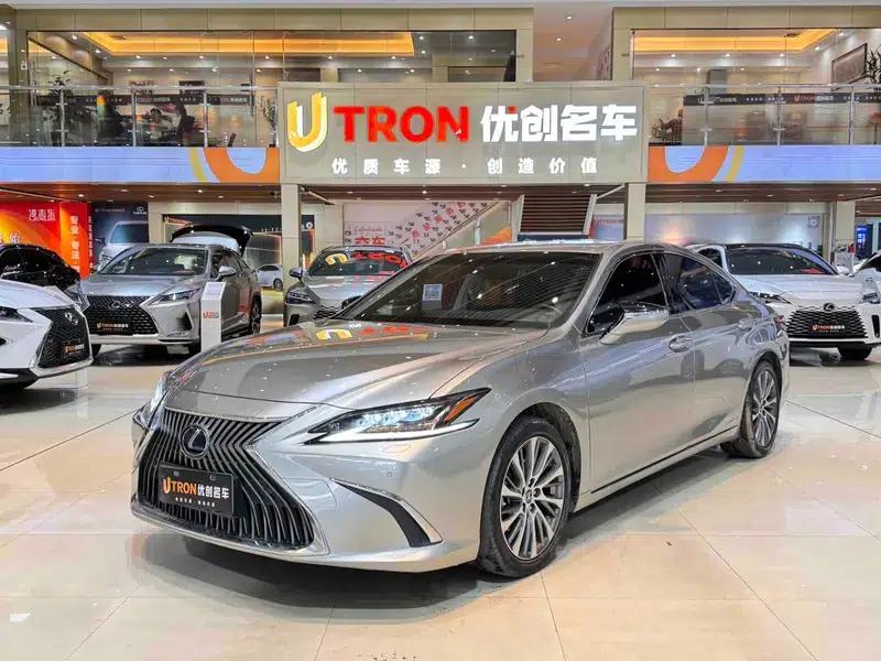 Lexus ES 2020 300h Premium Edition (China VI Emission Standard) — миниатюра 1