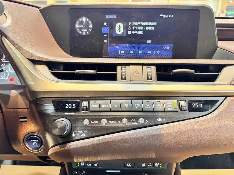 Lexus ES 2020 300h Premium Edition (China VI Emission Standard) — миниатюра 13