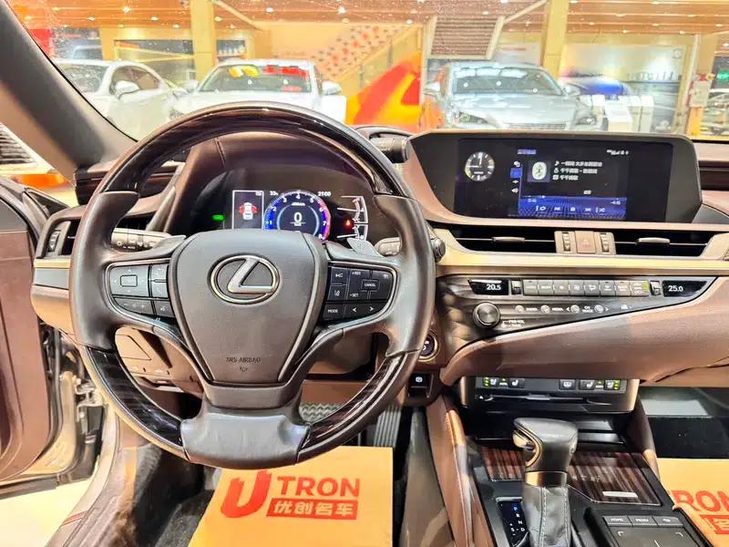 Lexus ES 2020 300h Premium Edition (China VI Emission Standard) — миниатюра 18