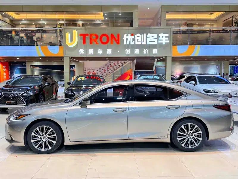 Lexus ES 2020 300h Premium Edition (China VI Emission Standard) — миниатюра 3