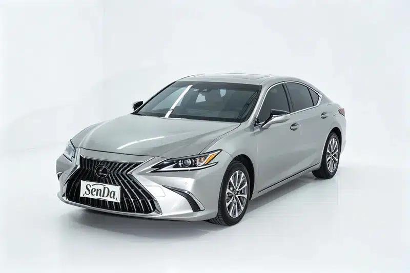 Lexus ES 2024 200 Premium Edition — миниатюра 1