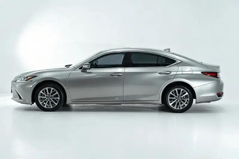 Lexus ES 2024 200 Premium Edition — миниатюра 3