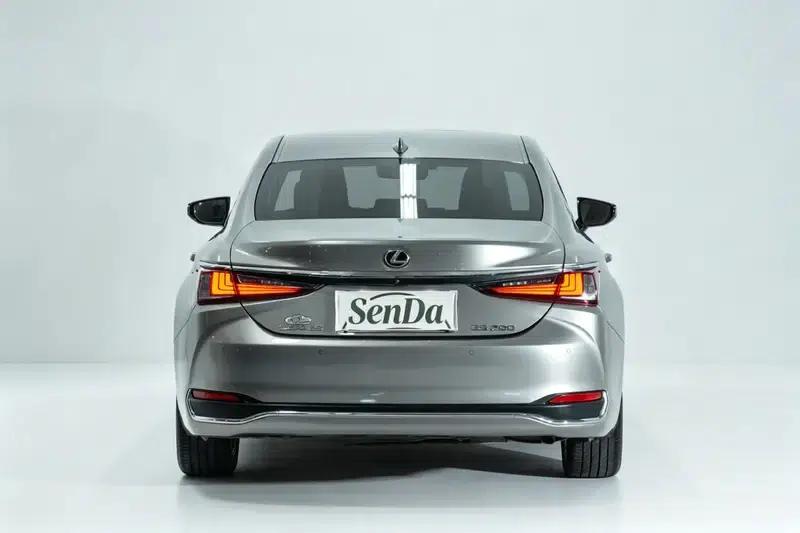 Lexus ES 2024 200 Premium Edition — миниатюра 4