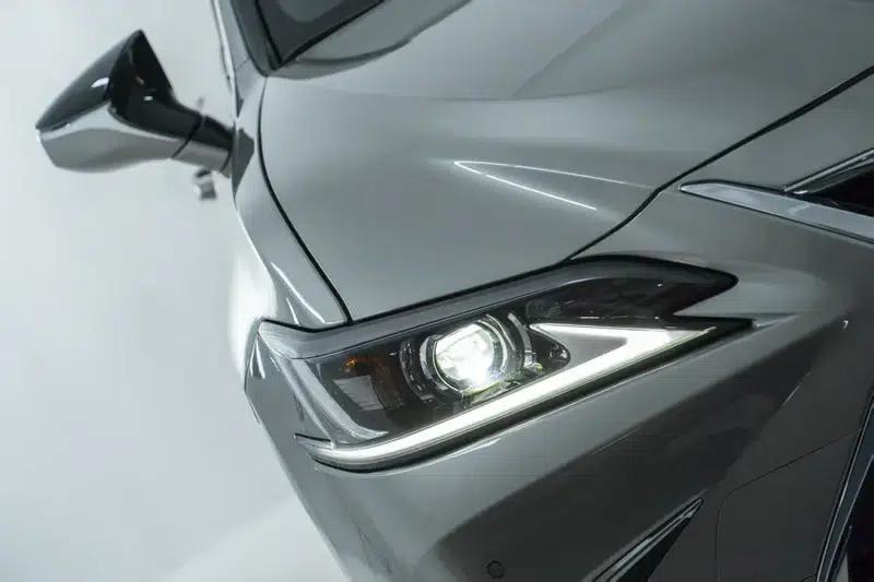 Lexus ES 2024 200 Premium Edition — миниатюра 10