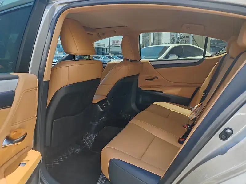 Lexus ES 2025 200 Premium Edition — миниатюра 12