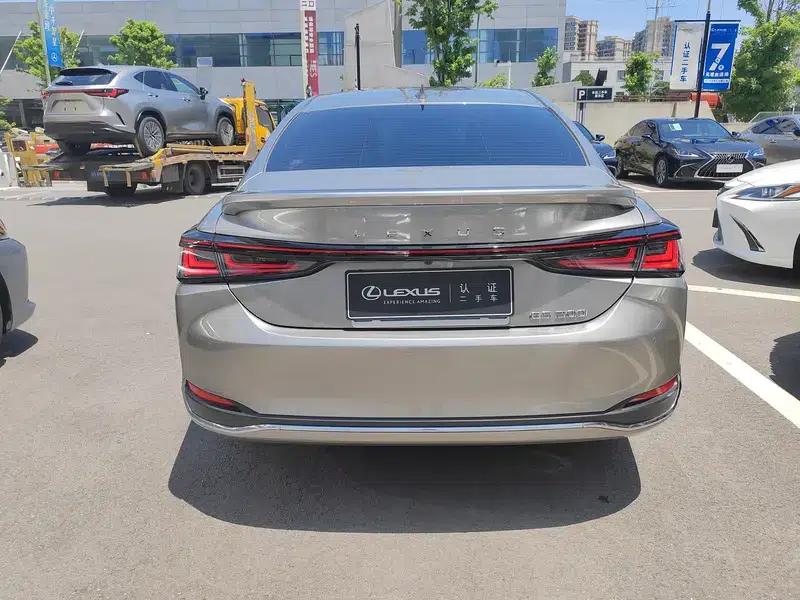 Lexus ES 2025 200 Premium Edition — миниатюра 4