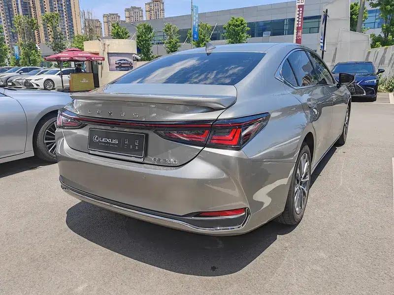 Lexus ES 2025 200 Premium Edition — миниатюра 5