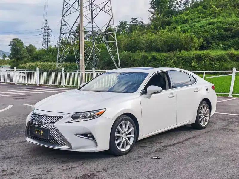 Lexus ES 2014 250 Elite Edition — миниатюра 1