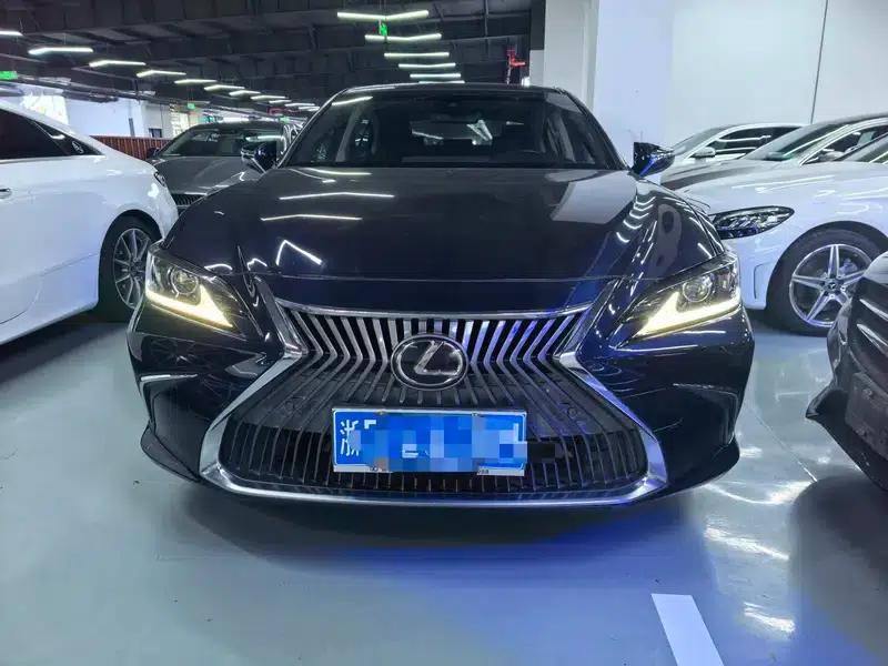 Lexus ES 2021 Model 200 Premium Edition — миниатюра 2