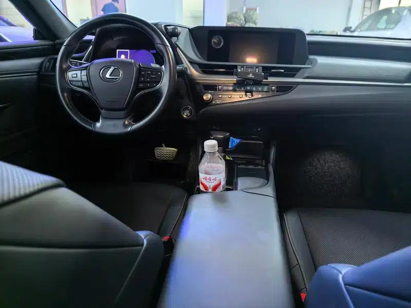 Lexus ES 2021 Model 200 Premium Edition — миниатюра 11