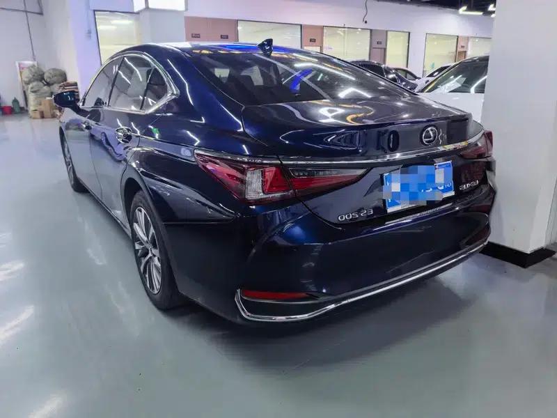 Lexus ES 2021 Model 200 Premium Edition — миниатюра 4